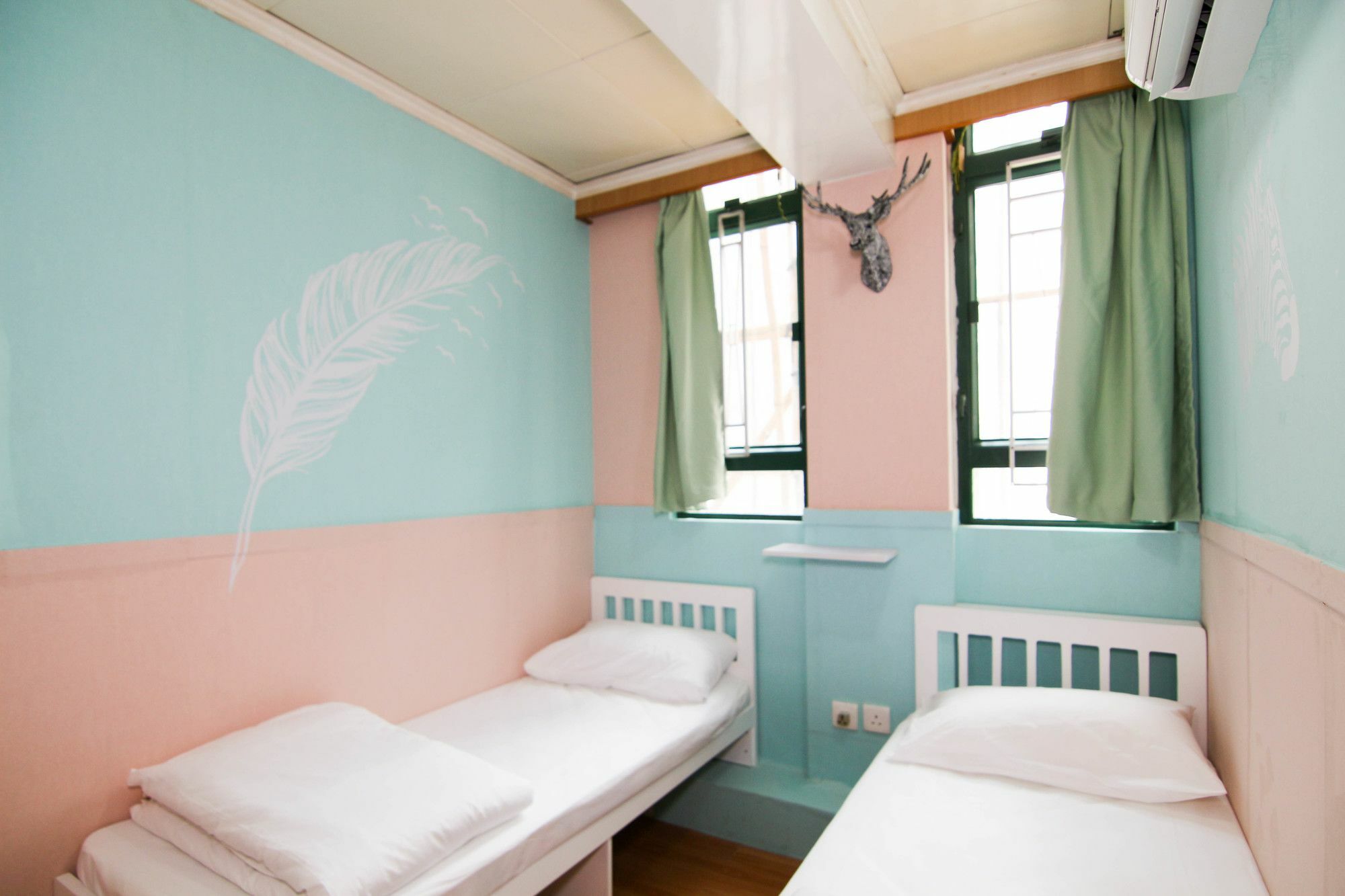Cozy Inn Jordan Station Хонконг Екстериор снимка